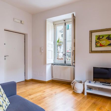 Starhost - Terazza Barbuti Apartment Salerno Bagian luar foto