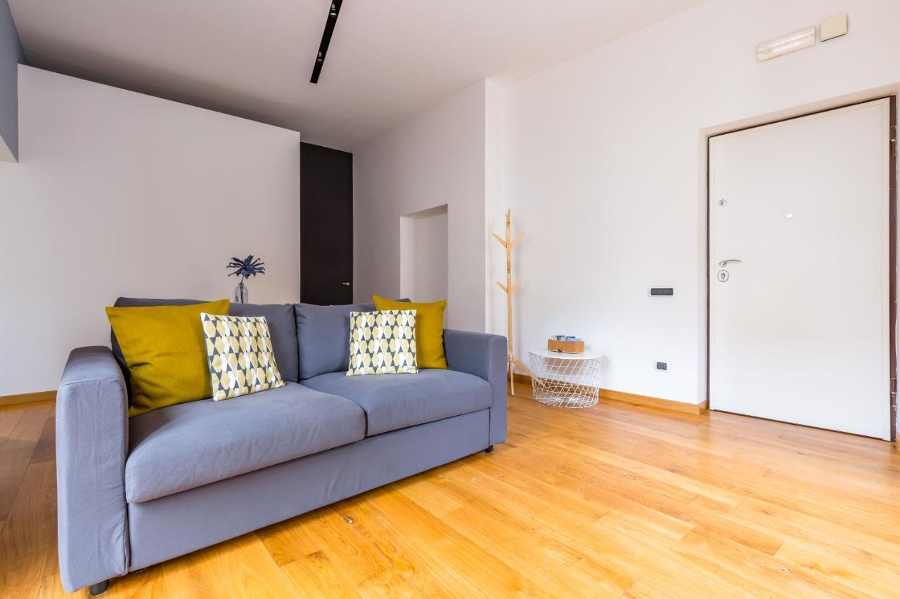 Starhost - Terazza Barbuti Apartment Salerno Bagian luar foto