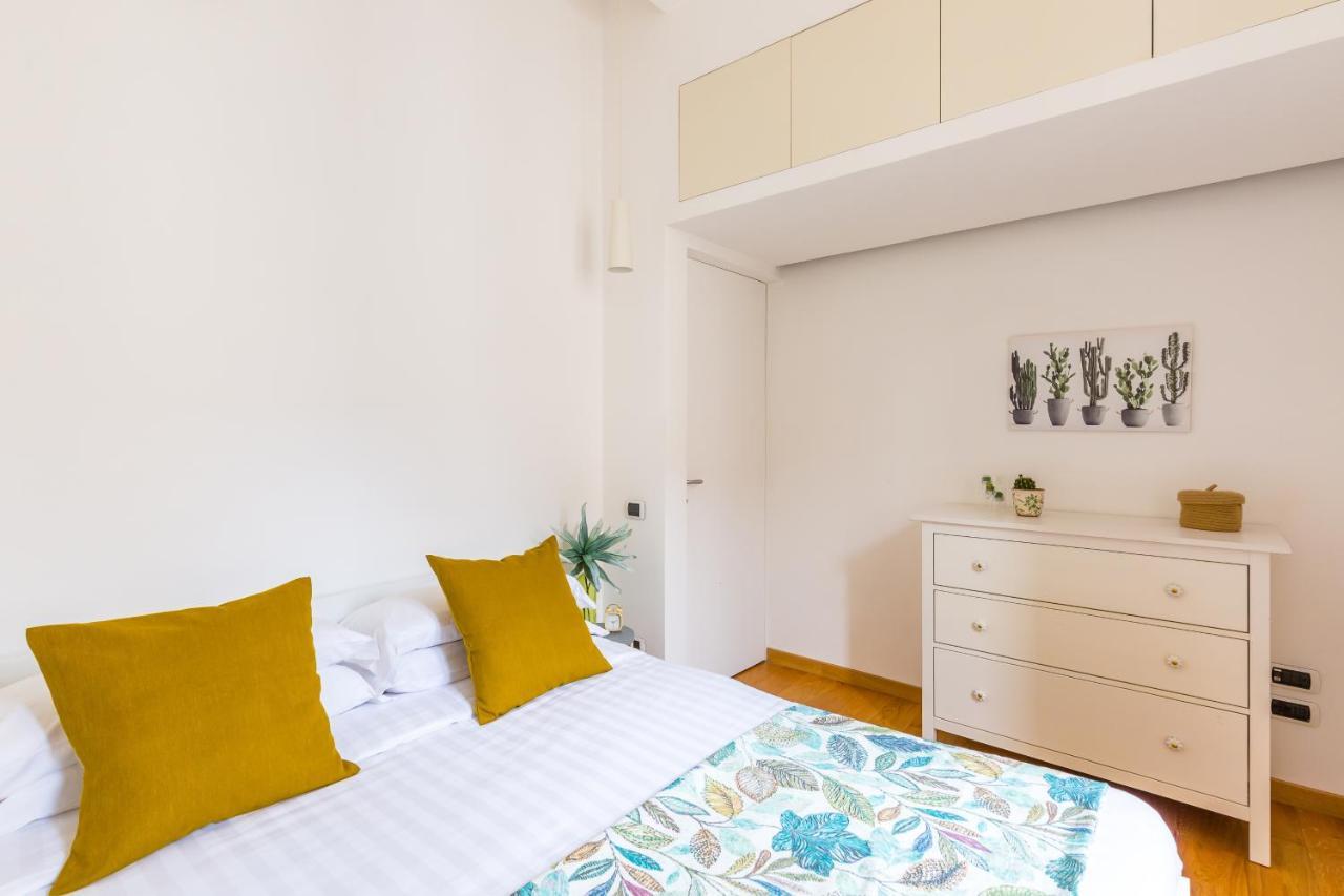 Starhost - Terazza Barbuti Apartment Salerno Bagian luar foto