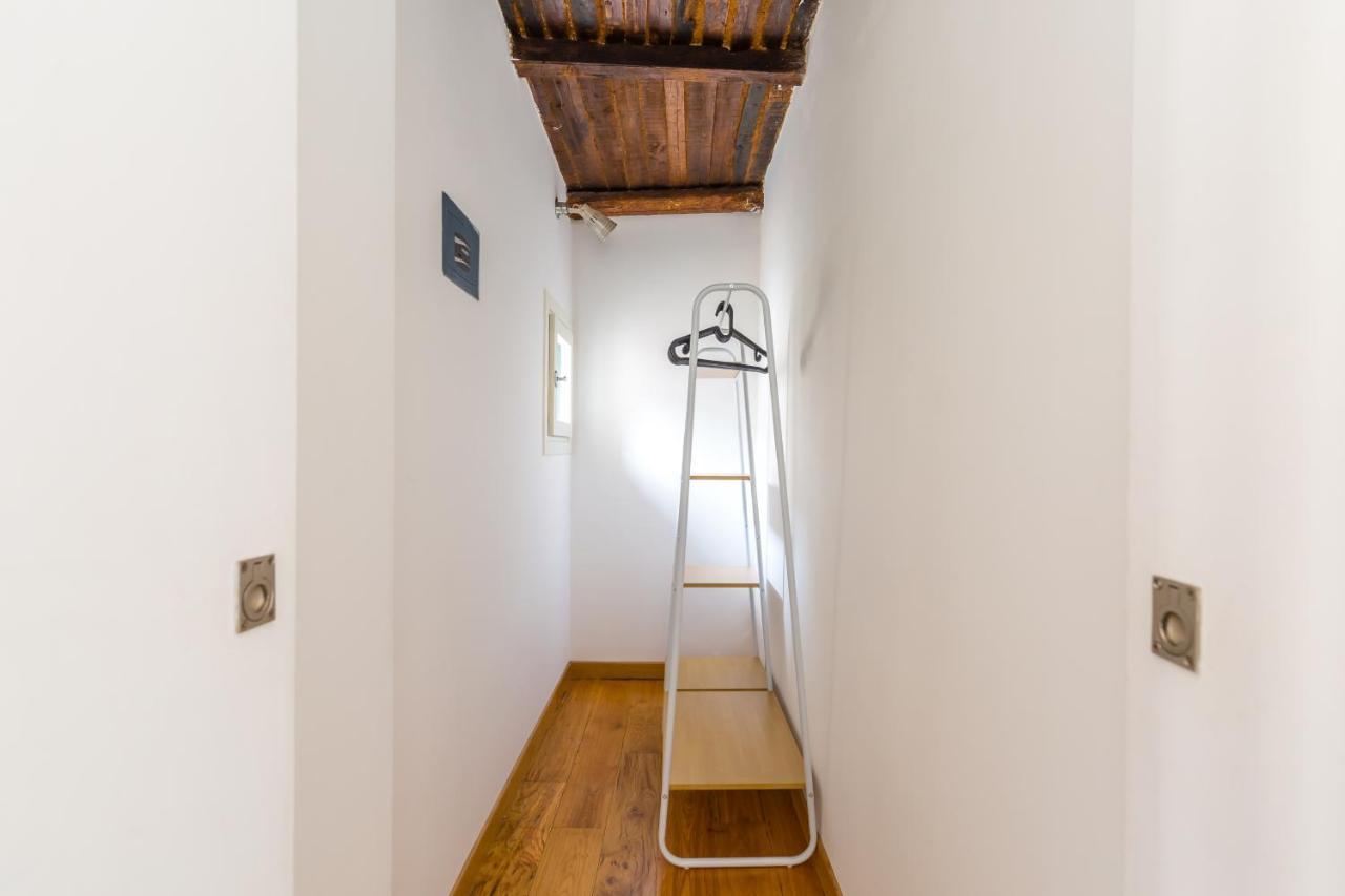 Starhost - Terazza Barbuti Apartment Salerno Bagian luar foto